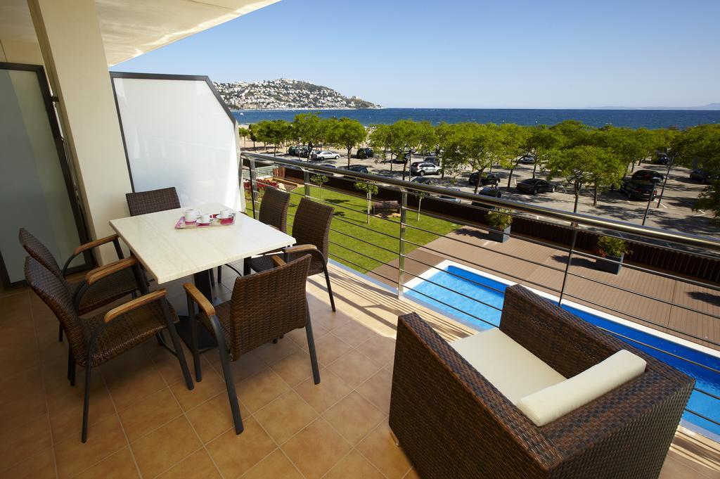 Apartaments Terraza - Salata Mar Росес Екстериор снимка
